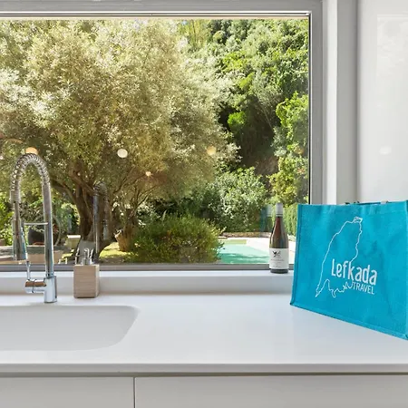 Trianda A True Gem Just 27 Steps From The Beach! * Сивота