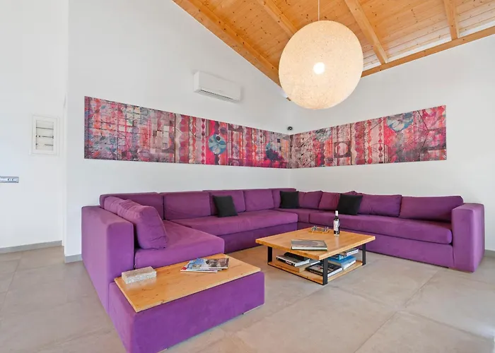 Trianda A True Gem Just 27 Steps From The Beach! * Sývota